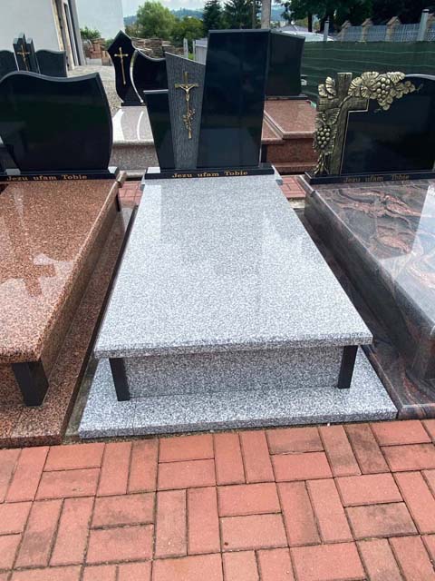nagrobek-4