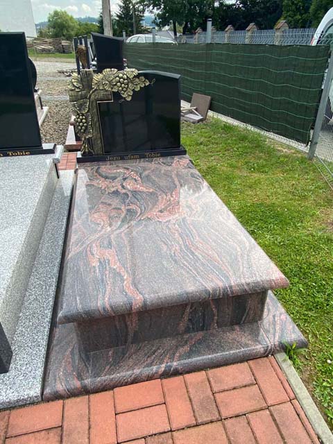 nagrobek-5