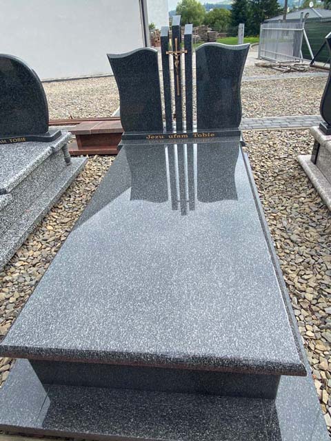 nagrobek-8